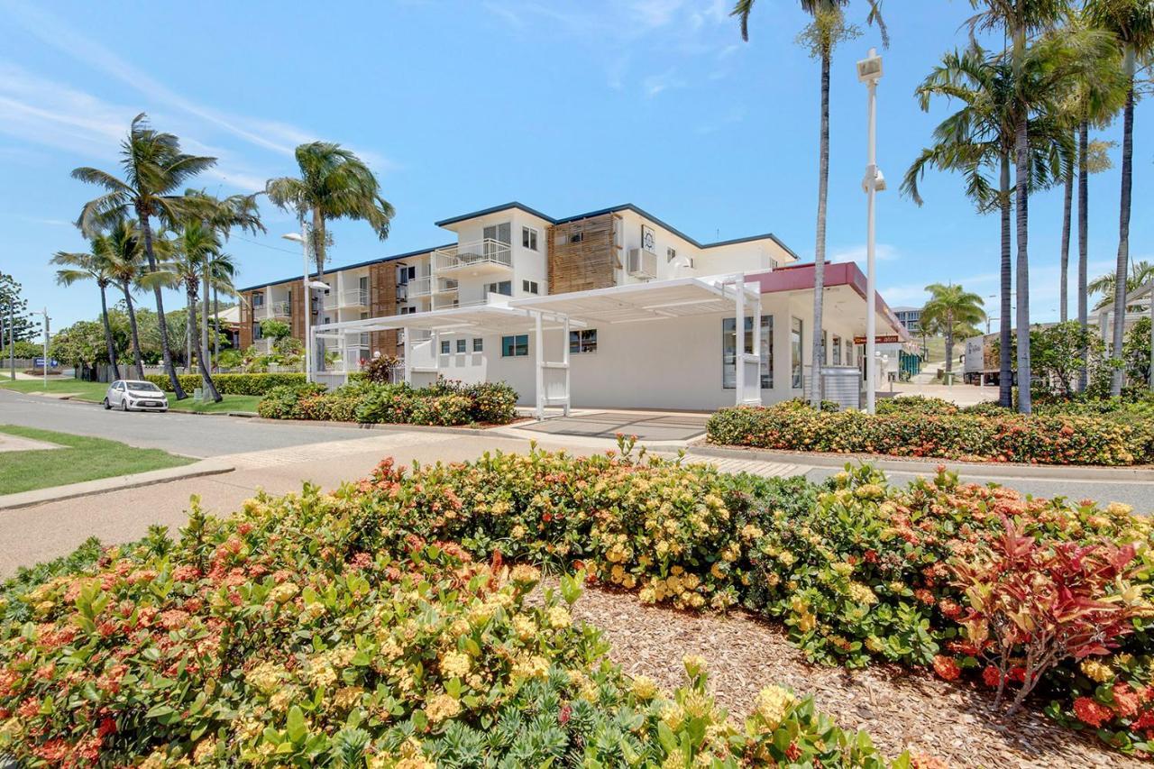 Endeavour Inn Emu Park Extérieur photo