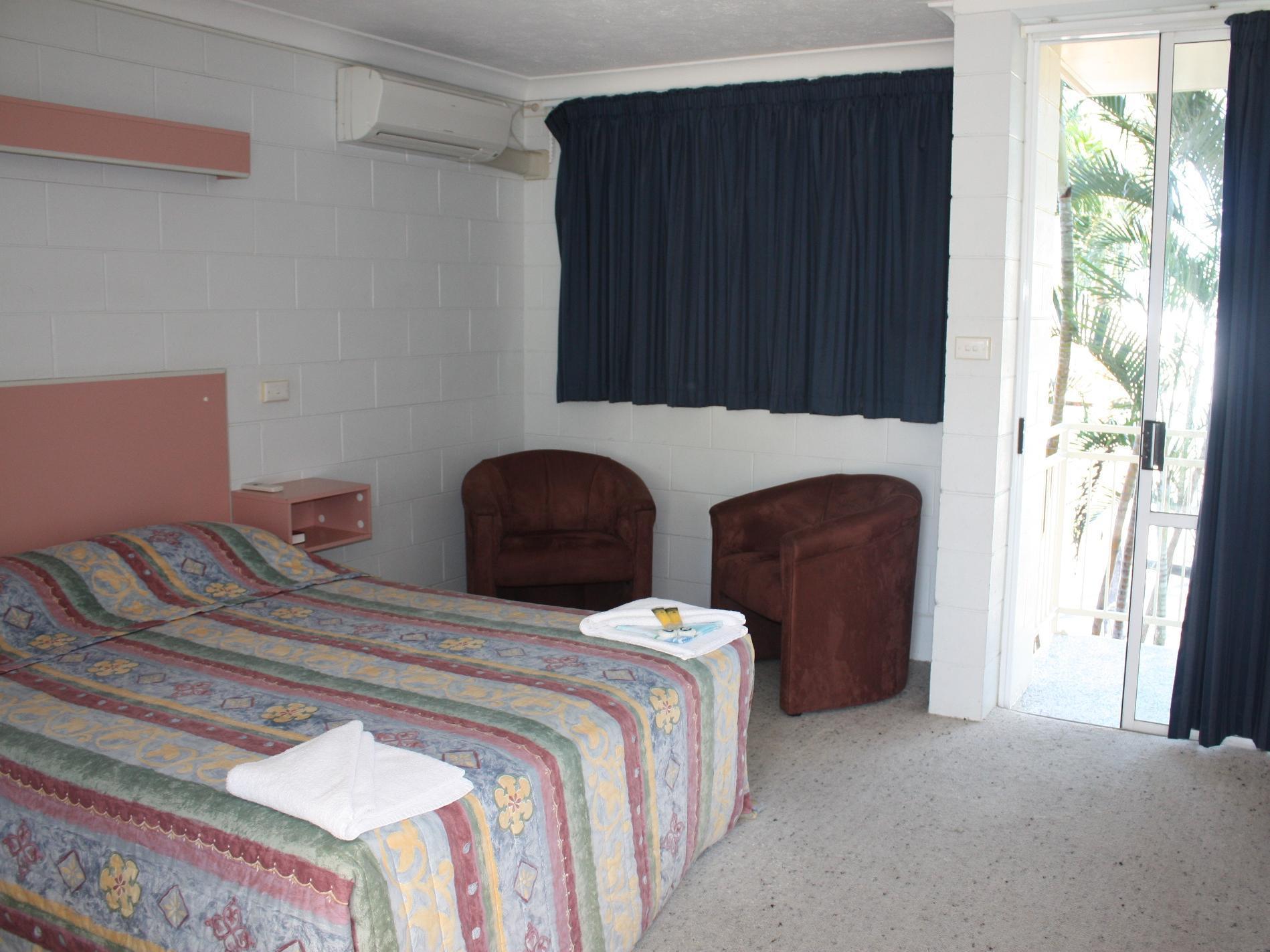 Endeavour Inn Emu Park Extérieur photo