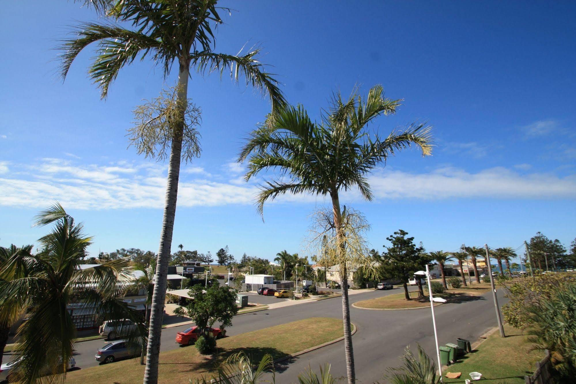 Endeavour Inn Emu Park Extérieur photo