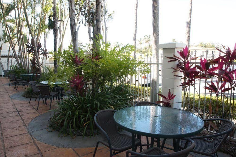 Endeavour Inn Emu Park Extérieur photo
